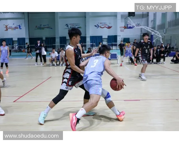 篮球专题:聚焦广州篮球队的耐力 篮球专题:聚焦广州篮球队的耐力